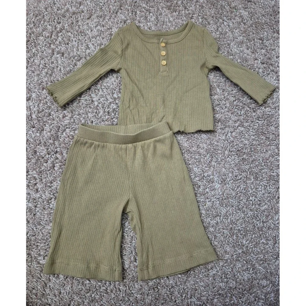 Little Co organic 2 piece outfit size 6 months